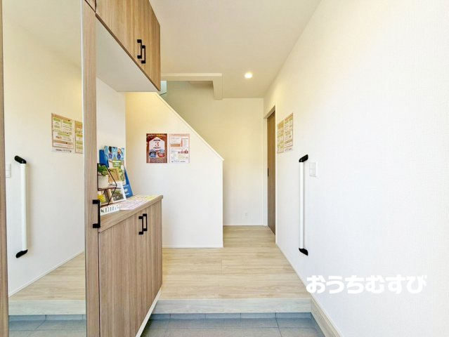 春日井市桃山町2丁目01期(全1棟)の玄関