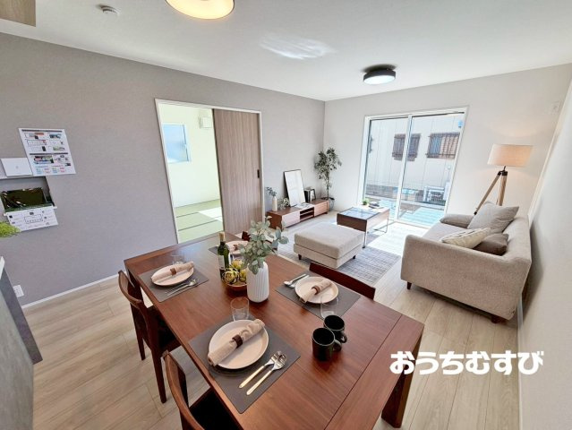 春日井市桃山町2丁目01期(全1棟)の居間・リビング