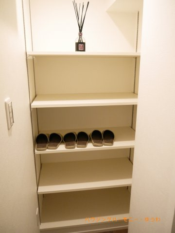 【収納】 | 目白ガーデニア | 大きなスペースがあり、収納には困りません