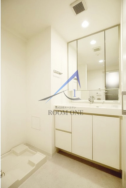 コンフォリア中野の洗面所|洗面台です。