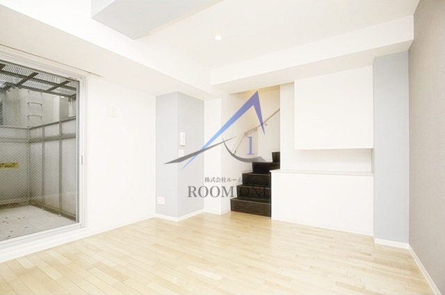 コンフォリア中野の居間・リビング|洋室のお部屋です。