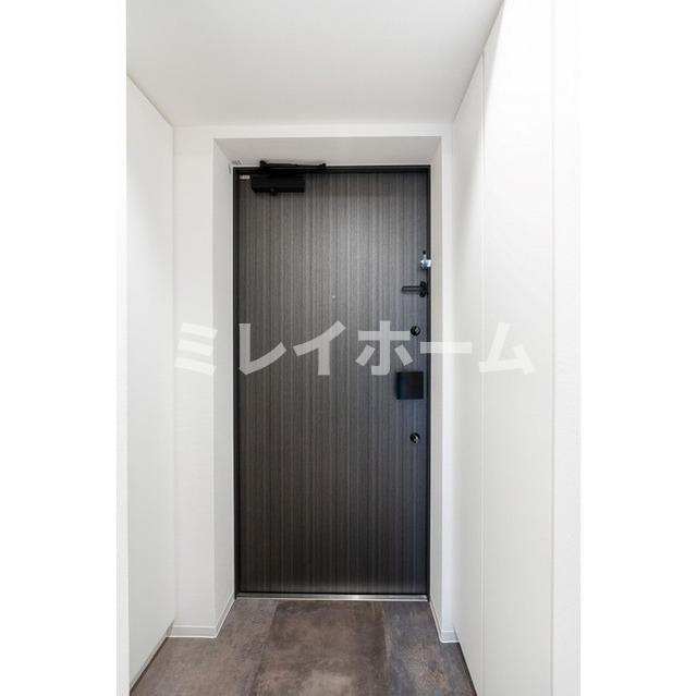 エル・セレーノ品川西大井の玄関