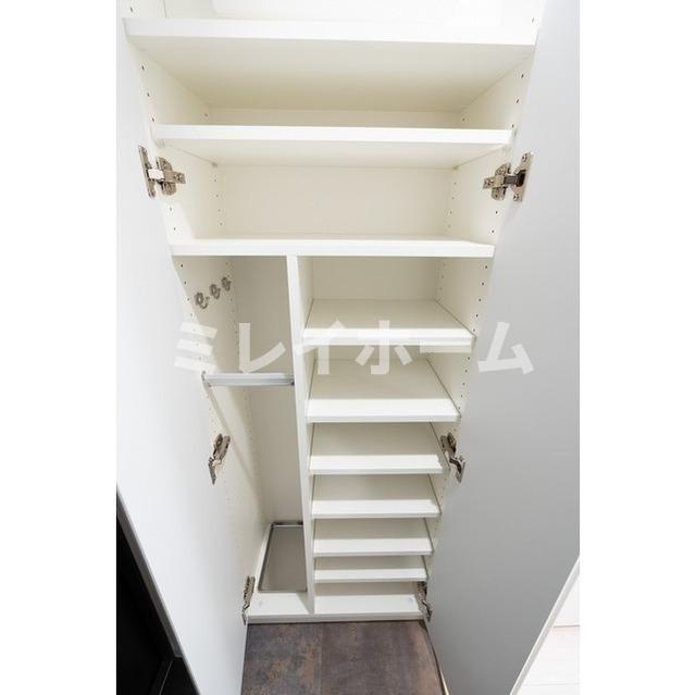 エル・セレーノ品川西大井の玄関