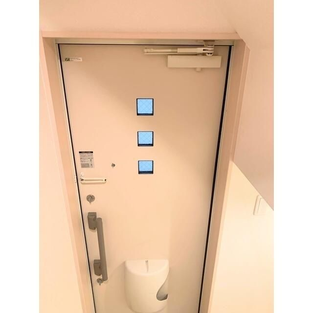 Ｂ・キャッスル十条の玄関