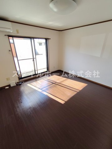 ベルメゾン・ローズの寝室|別部屋写真です。