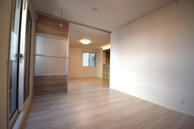 【居間・リビング】 | セレスティア上野町B