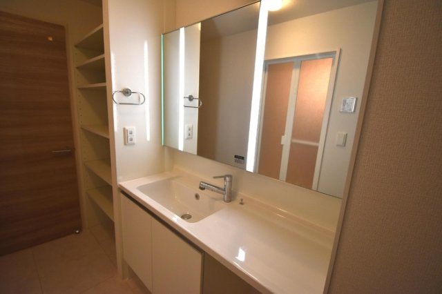 【洗面所】 | セレスティア上野町B