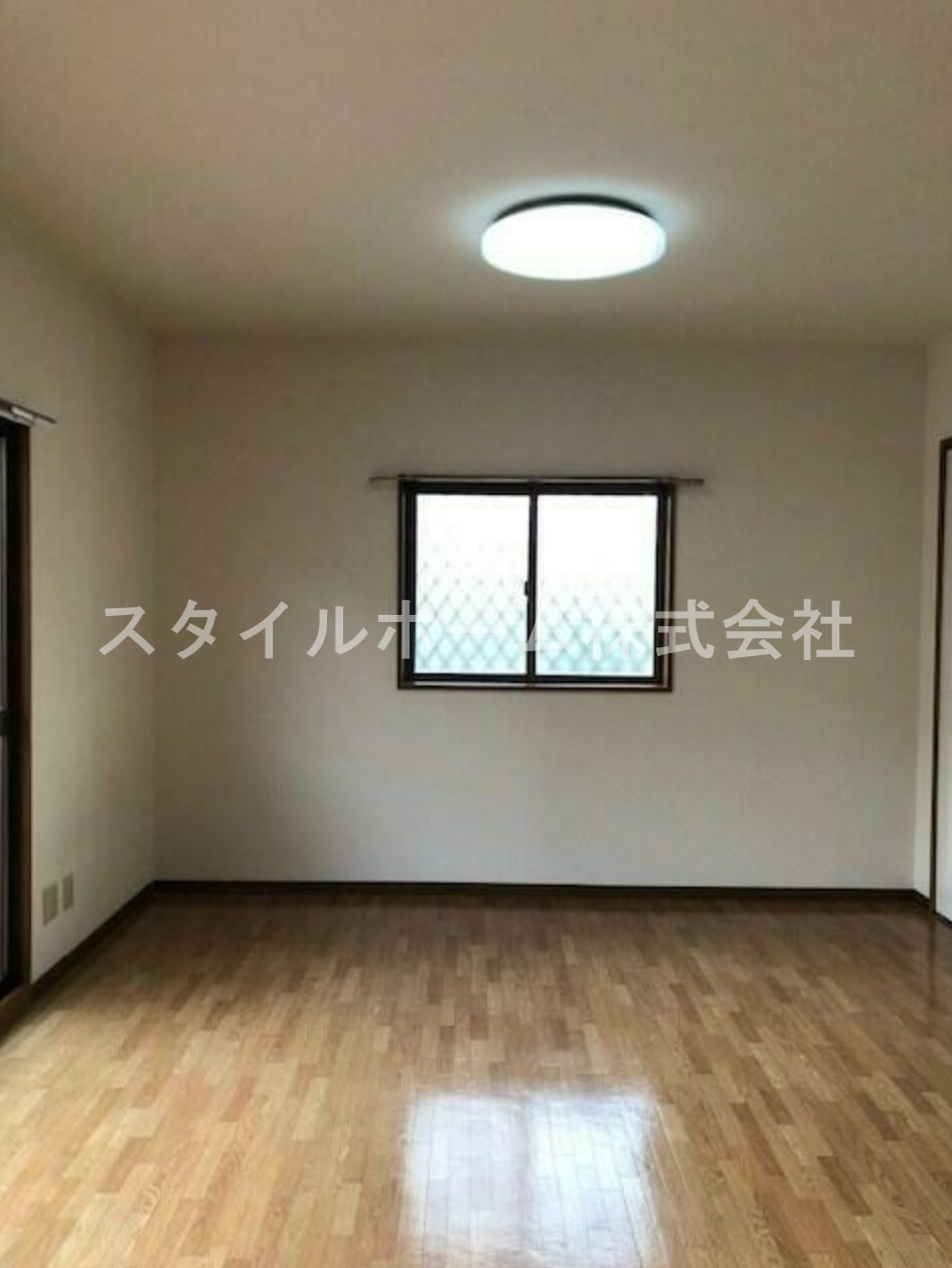 みゆきサンプラザSの居間・リビング|別部屋写真です。