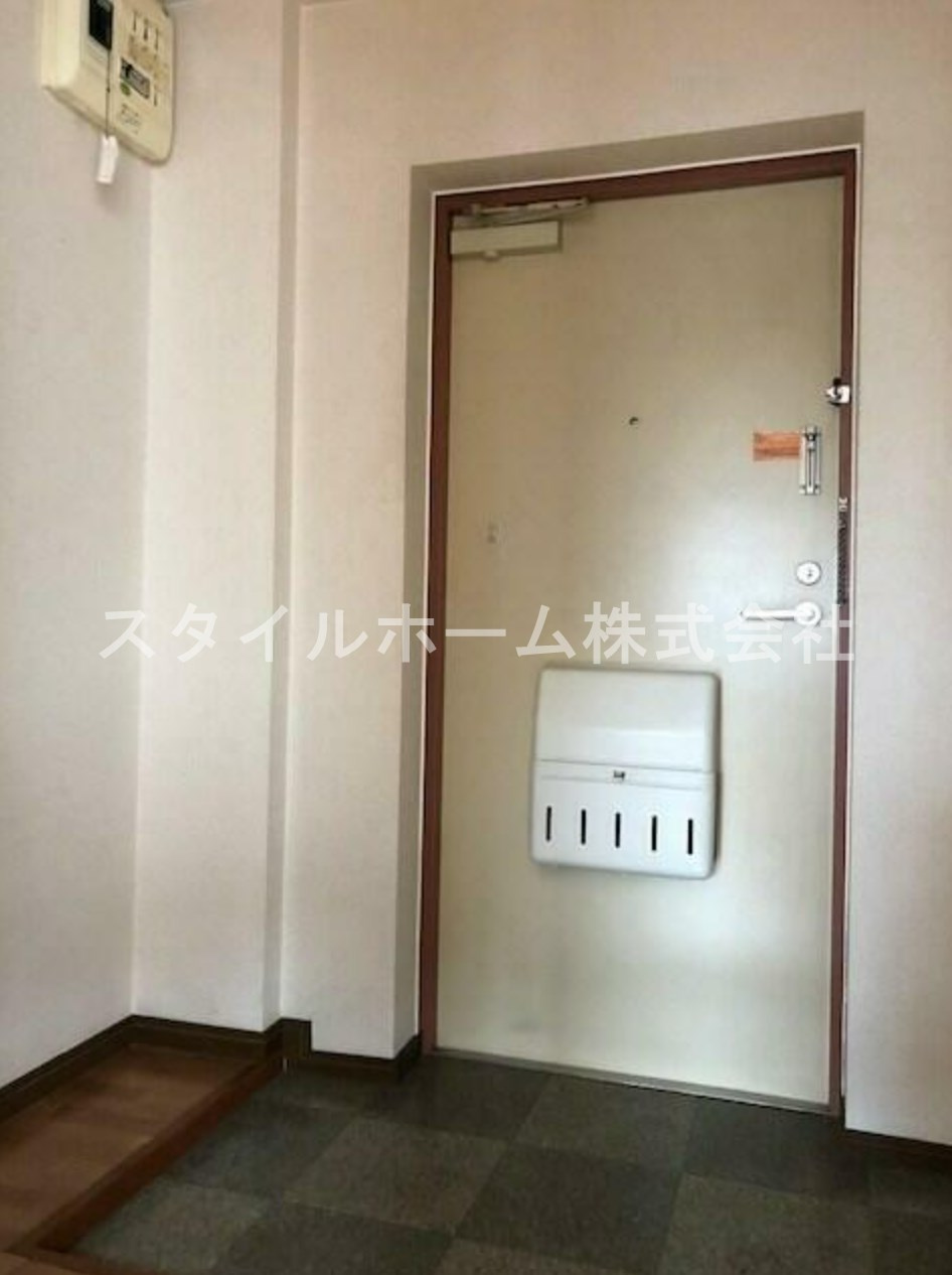 みゆきサンプラザSの玄関|別部屋写真です。