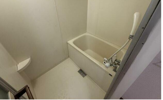 エステート西山の浴室