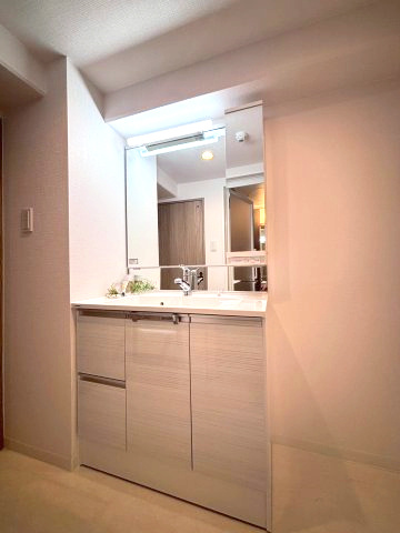 白石南郷サンハイツの独立洗面台