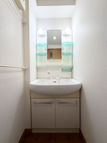 ハイム渡辺の洗面所|ハイム渡辺