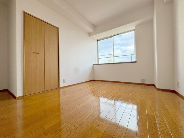 ハイツサンロイヤルの居間・リビング