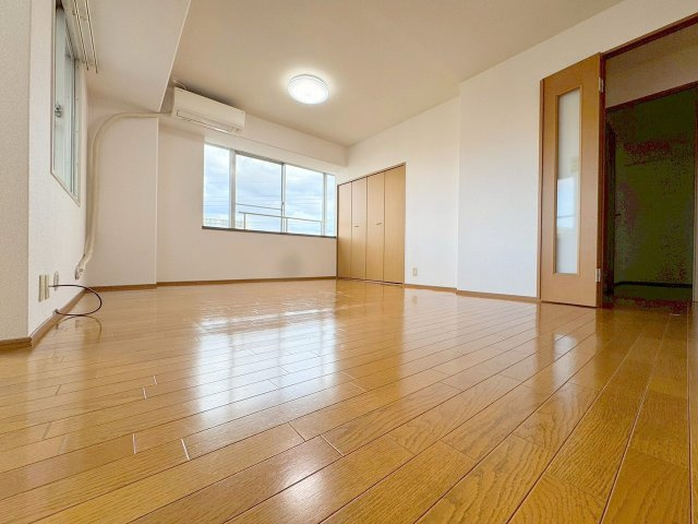 ハイツサンロイヤルの居間・リビング