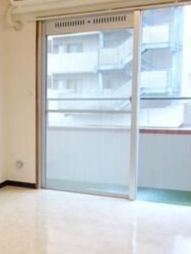 国土池袋ビルのバルコニー