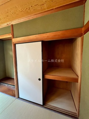 東幸町東明戸建の収納