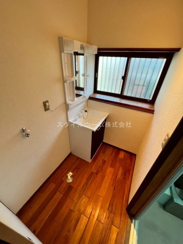 東幸町東明戸建の内装