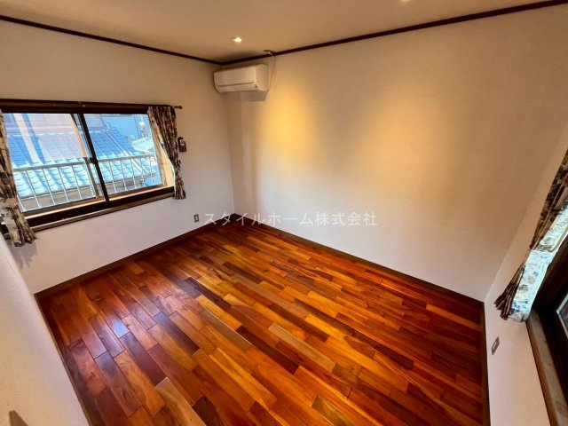 東幸町東明戸建の内装