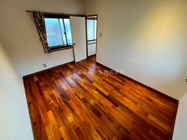 東幸町東明戸建の内装