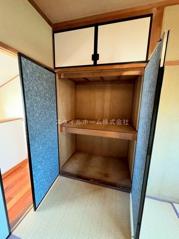 東幸町東明戸建の収納