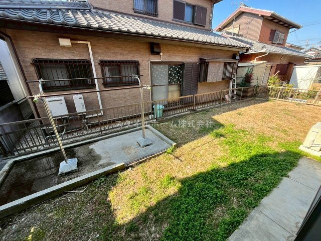 東幸町東明戸建の庭