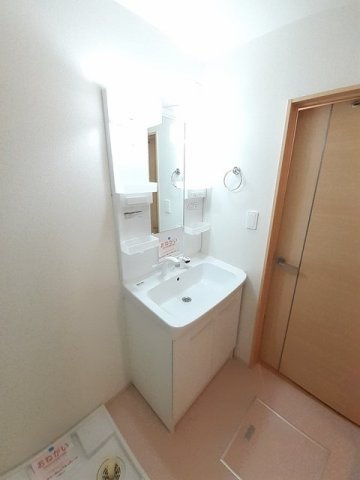 クレストールＫⅢの洗面所|洗面所です