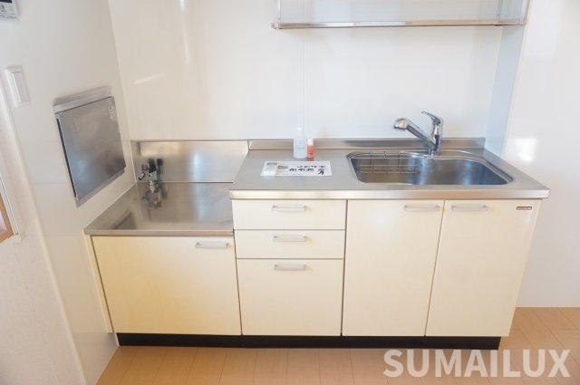 熊本市東区新南部３丁目のアパートのキッチン