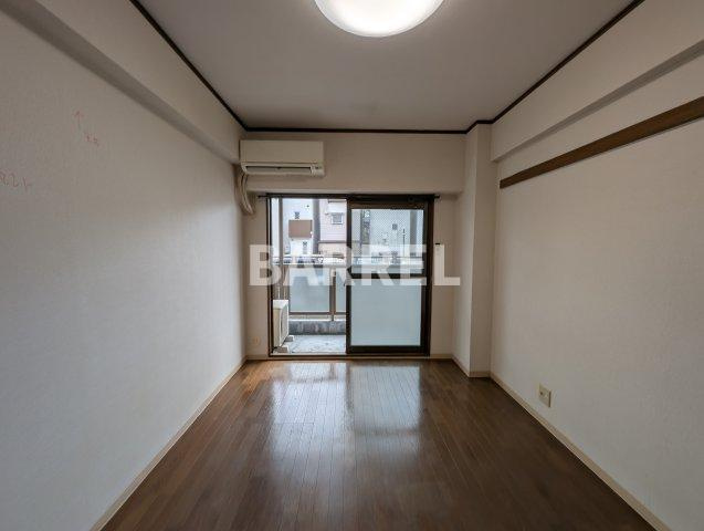 ステラ蛍池の洋室