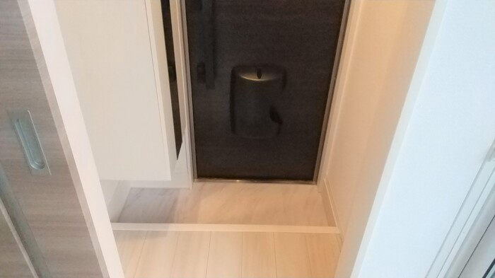 エクセリア滝野川の玄関