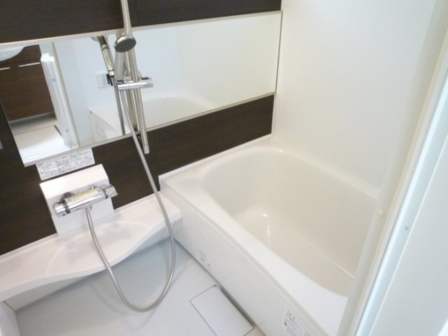 ソレイユファミール　ソレイユの浴室