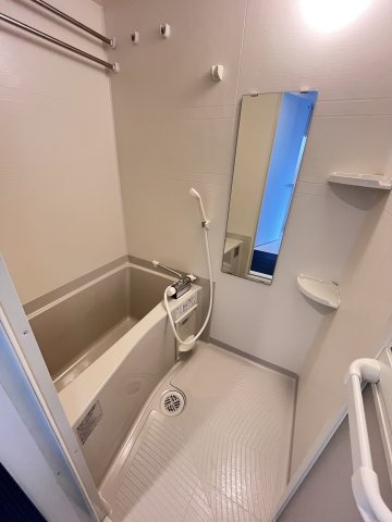 大阪市城東区東中浜１丁目の賃貸マンションの浴室