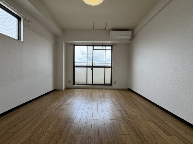 アメリ南桜塚の居間・リビング