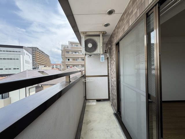 アメリ南桜塚のバルコニー