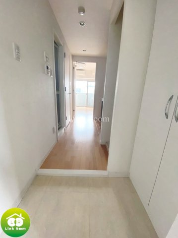 メイクスデザイン住吉Ⅳの玄関