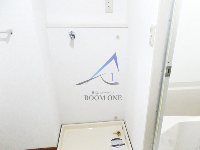 スプリーム九段の設備|洗濯機置き場です。