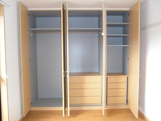 ネオ・クレストⅢの収納|クローゼット