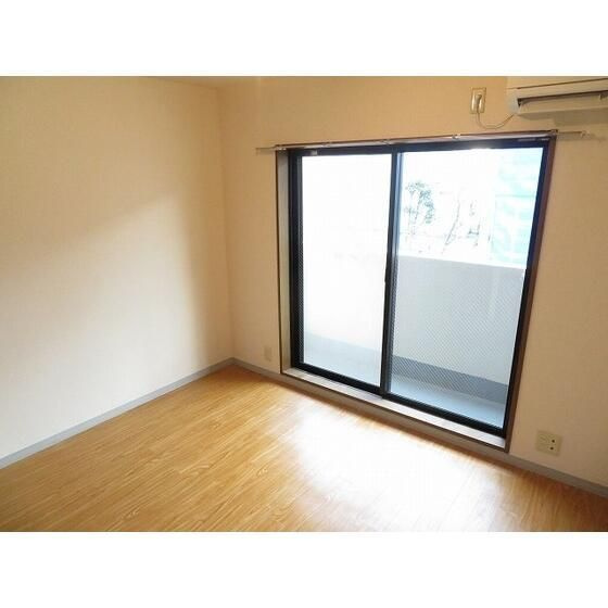 アーバンフォーレストの居間・リビング