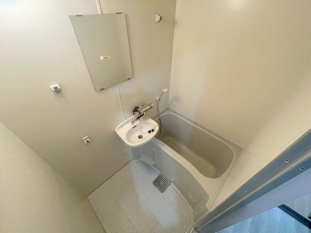 ローズコーポ新大阪9の浴室