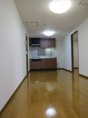 【居間・リビング】 | ペリグリンアパートメント