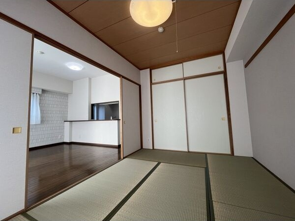 バンベール・グラン山手 弐番館の和室