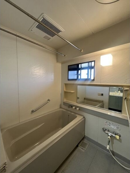 バンベール・グラン山手 弐番館の浴室