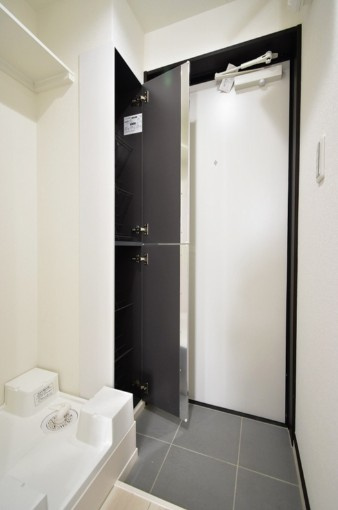 グランクオール梅島二丁目の玄関|同施工参考写真