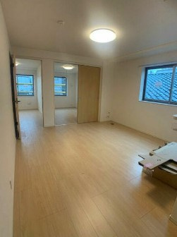 【寝室】 | カーサアルバ | きれいなフローリング。