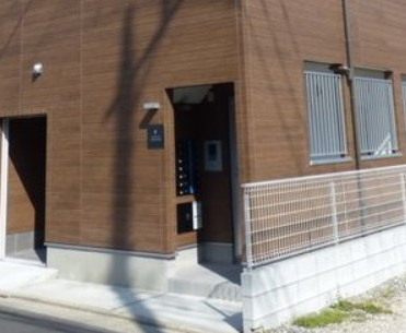 カクタス高砂のエントランス