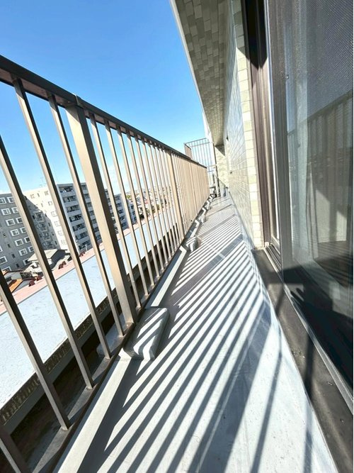 ライオンズマンション越谷南のバルコニー|外からの目が気にならないバルコニーで洗濯物が干せます