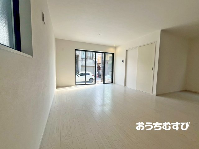 名古屋市北区長喜町2期(全2棟)の居間・リビング