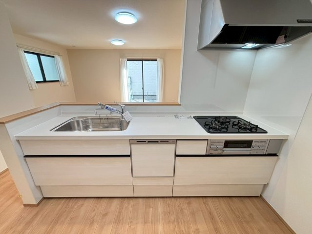 江戸川区東小岩１丁目　新築戸建B号棟のキッチン|2026年3月1日撮影