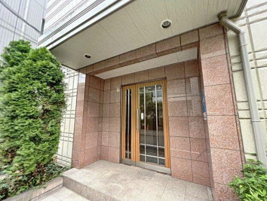 【エントランス】