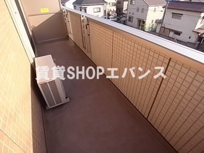 【バルコニー】 | ソリエガーデン | 陽当たり良好なバルコニーです