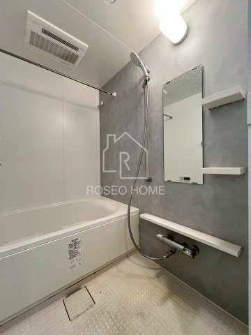 K-NEXT南森町の浴室|同マンション別部屋：参考写真